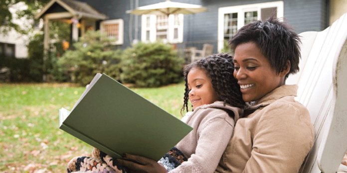 Mom-and-daughter-reading